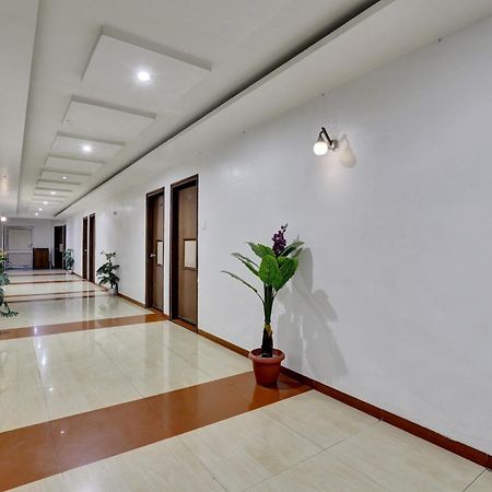 Collection O 82926 Hotel Royal Plaza Ahmedabad Bagian luar foto