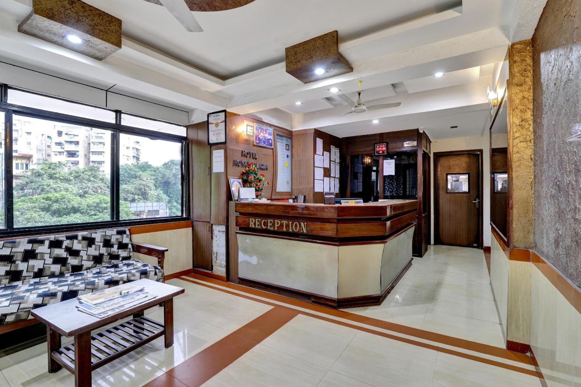 Collection O 82926 Hotel Royal Plaza Ahmedabad Bagian luar foto